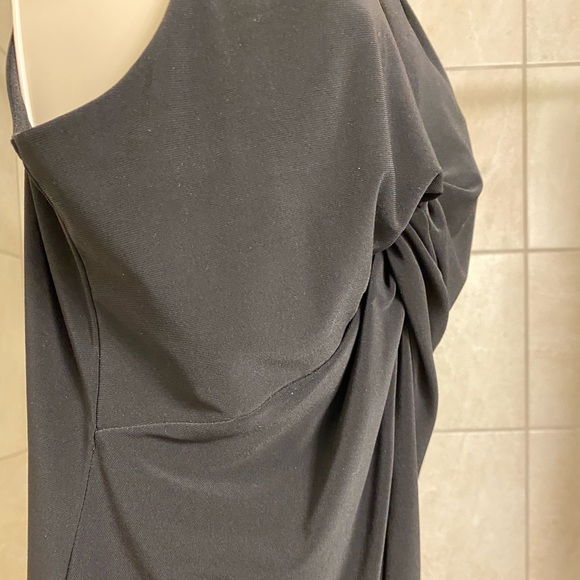 EUC Kenneth Cole Reaction black twisted bodice top with metallic detail, size M - Picture 5 of 7